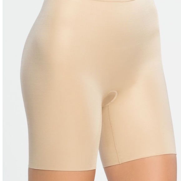 SPANX Other - SPANX MID THIGH SHORT NWT